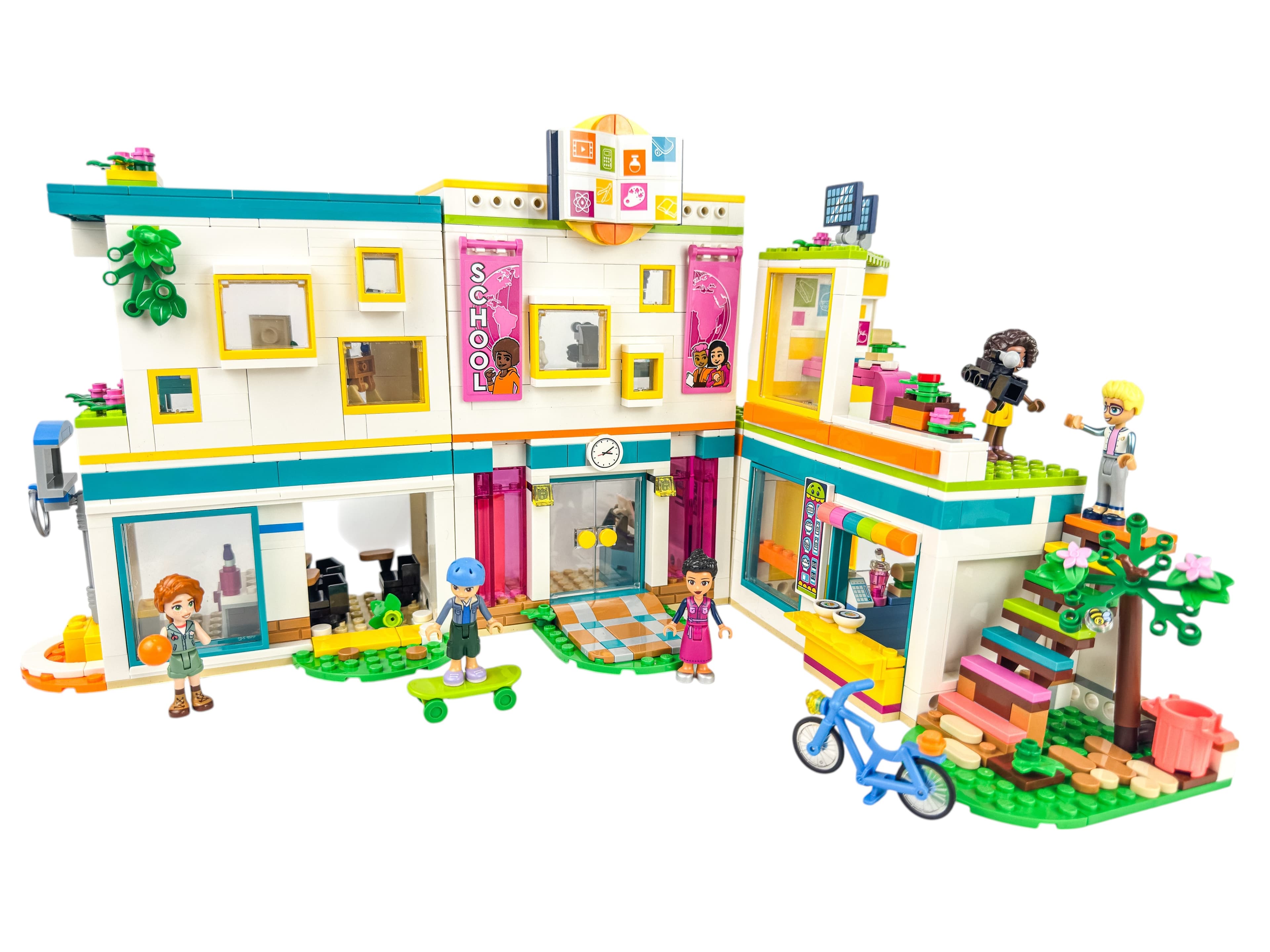 Heartlake International School LEGO® set